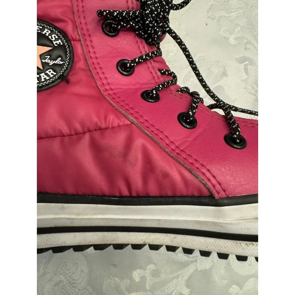 Converse Juniors Sz 3 Water Repellent Chuck Taylor All Star Boot HI 669334C Pink